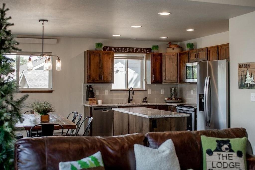 Appartamento The Getaway,Hot Tub, Ac, 2Miles From Rmnp Estes Park Esterno foto
